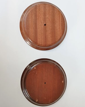 Ship's clock mount
